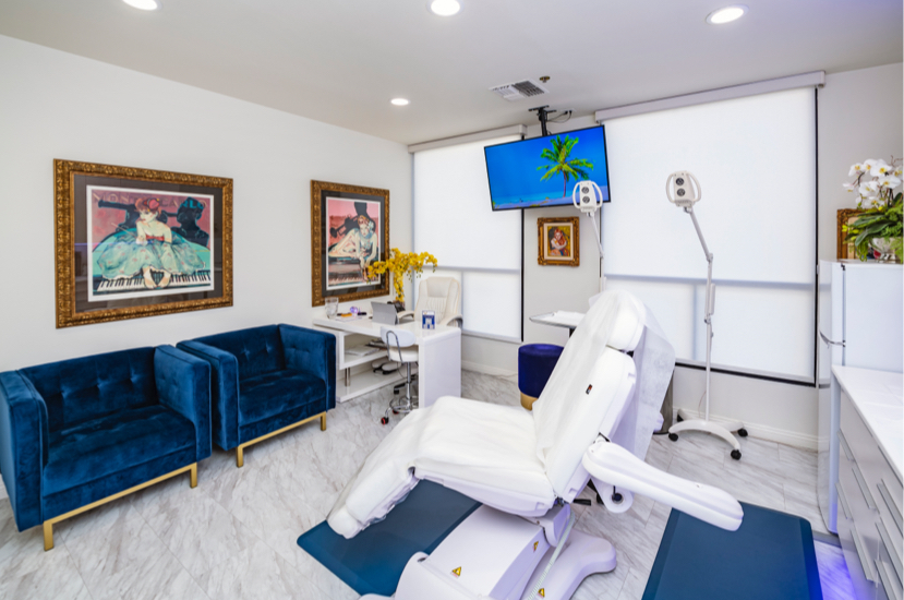 Procedure room at Forever Ageless